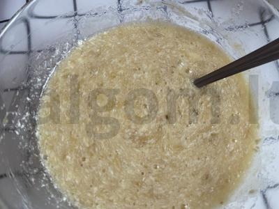 Bananiniai keksiukai su traškia plutele Žingsnis 3