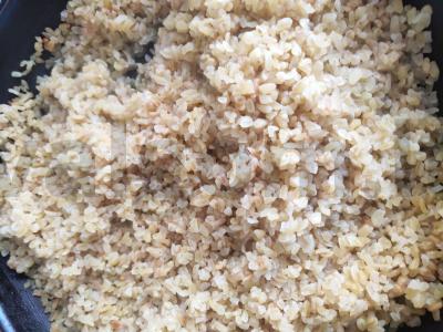 Bulgur su auksine plutele pagrindine nuotrauka