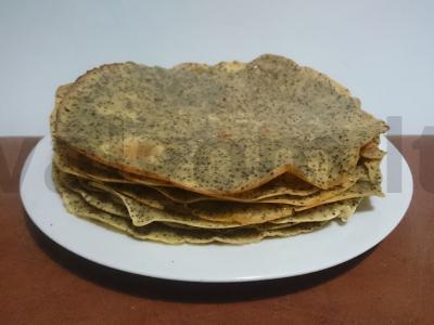 Blyneliai su aguonomis pagrindine nuotrauka