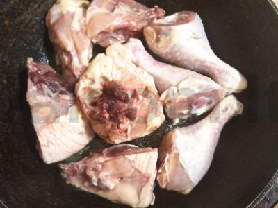 Vištiena keptuvėje Žingsnis 1