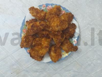 Nuggets su puriu traškučių apkepu pagrindine nuotrauka