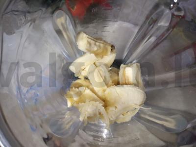 Bananiniai vafliai yra aromatizuoti Žingsnis 1