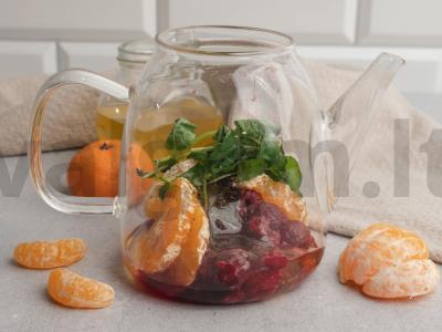 Arbata su avietėmis, medumi ir mandarinais Žingsnis 2