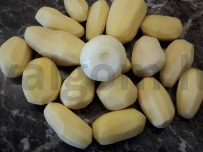 Bulviniai blyneliai su svogūnais ant ruginių miltų Žingsnis 1