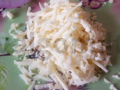 Kopūstų ir vištienos salotos su skrebučiais Žingsnis 3