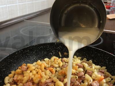 Mac-n-cheese su kumpiu ir sūriu. Žingsnis 5