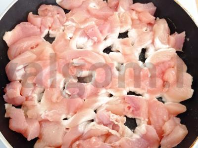 Tagliatelle su vištiena grietinėlės padaže Žingsnis 2