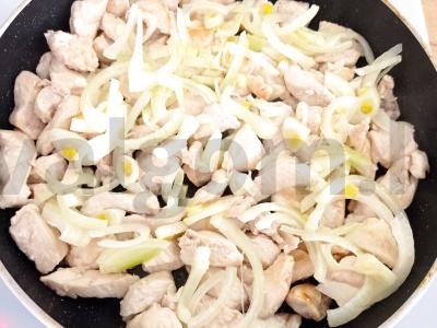 Tagliatelle su vištiena grietinėlės padaže Žingsnis 3