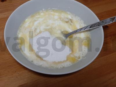 Skanus biskvitas su grietine Žingsnis 4