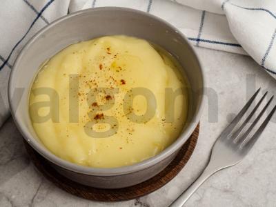 Liesa bulvių košė su augaliniu aliejumi pagrindine nuotrauka