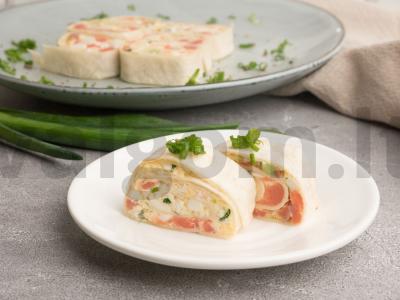 Pita su kiaušiniu, lašiša ir žaliaisiais svogūnais Žingsnis 5