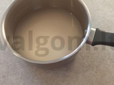 Kūdikių manų kruopų košė su uogomis Žingsnis 2