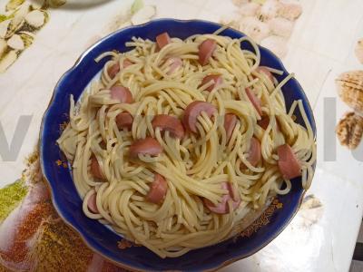 "Plaukuotos" dešrelės pagrindine nuotrauka