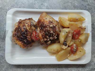 Vištienos šlaunelės kefyre pagrindine nuotrauka