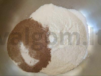 Ekstravagantiški "Red Velvet" keksiukai su kefyru Žingsnis 1