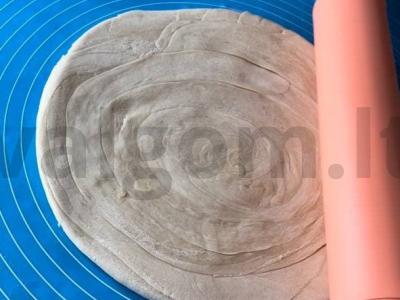 Tadžikijos nacionaliniai sluoksniuoti pyragaičiai Žingsnis 4