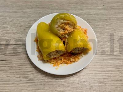 Įdaryti pipirai pagrindine nuotrauka
