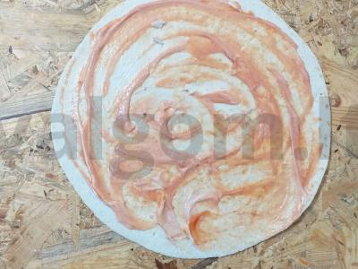 Vištienos ir grybų pica ant plonos plokščios duonos Žingsnis 2