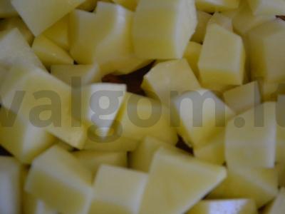 Troškinys su bulvėmis Žingsnis 4