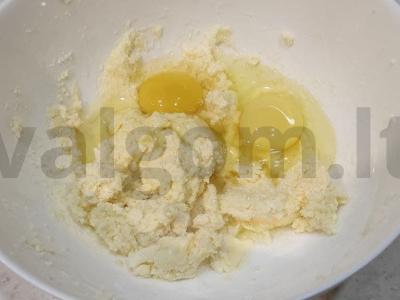 Aviečių pyragas Žingsnis 1