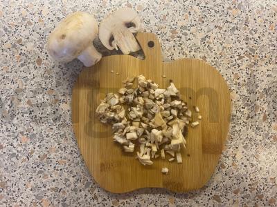 Angliški pusryčiai su kiaušiniene ir grybais Žingsnis 1