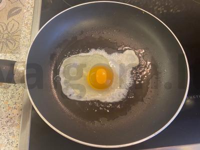 Angliški pusryčiai su kiaušiniene ir grybais Žingsnis 4