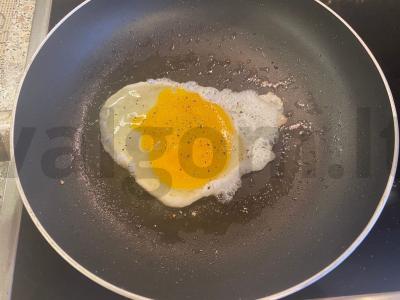 Angliški pusryčiai su kiaušiniene ir grybais Žingsnis 6