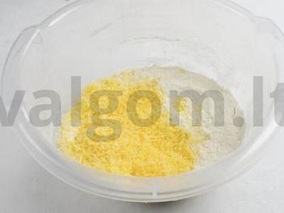 Pyragas "Sunny" su sūriu Žingsnis 3