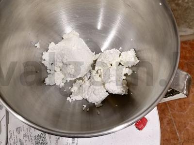 Vanilinis varškės apkepas su manų kruopomis Žingsnis 1