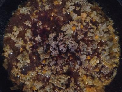 Klasikiniai spagečiai su malta mėsa, daržovėmis ir pomidorų pasta Žingsnis 2