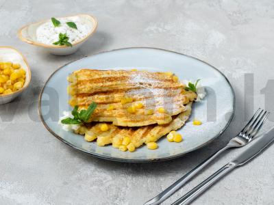 Naminiai kukurūzų vafliai vaflinėje pagrindine nuotrauka