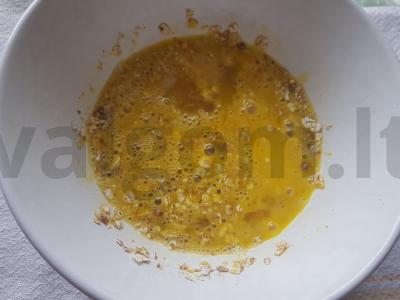Avižinių dribsnių blynas su bananais ir riešutais Žingsnis 2