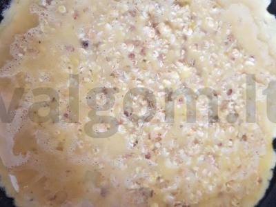 Avižinių dribsnių blynas su bananais ir riešutais Žingsnis 5