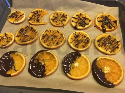 Karamelizuotas apelsinas pagrindine nuotrauka