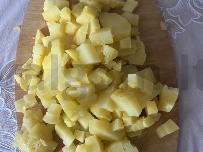 Salotos "Delicious" su burokėliais, raugintais kopūstais ir obuoliais Žingsnis 3