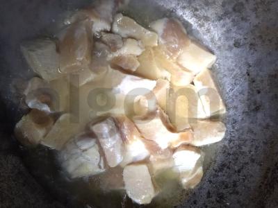 Bulvės su mėsa ant atviros ugnies puode Žingsnis 5