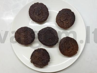 Šokoladiniai pyragėliai. pagrindine nuotrauka