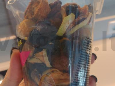 Džiovintų vaisių kompotas su sultenėmis Žingsnis 1