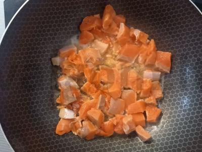 Makaronai su lašiša ir grybais Žingsnis 2