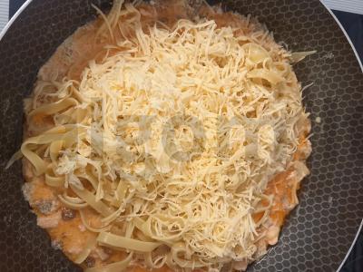 Makaronai su lašiša ir grybais Žingsnis 7