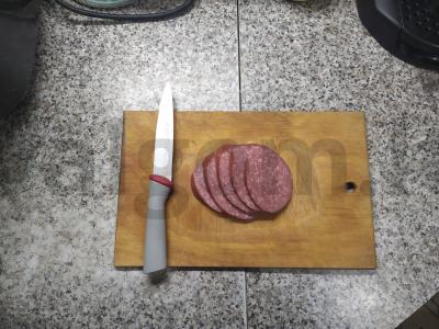 Švelnios salotos "Pavasaris" su rūkyta vištiena ir kukurūzais Žingsnis 6