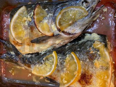 Rausva lašiša, kepta su citrina pagrindine nuotrauka