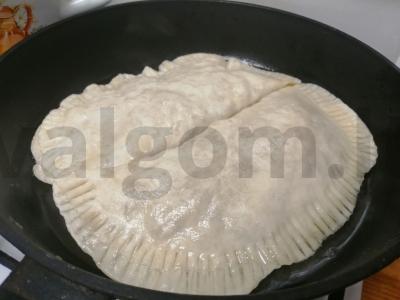 Chebureks apie mineralinį vandenį "Fine crunch" Žingsnis 9