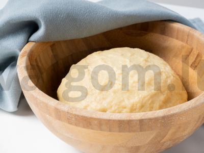 Rožinės bandelės su obuolių uogienės įdaru Žingsnis 1