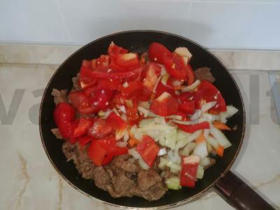 Veršiena su daržovių ragu Žingsnis 5