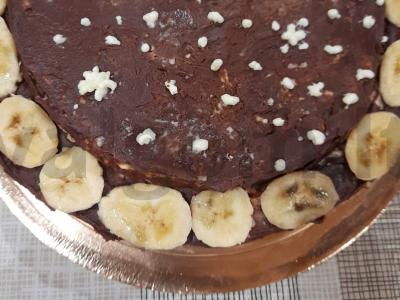 Prašmatnus "Kinder" pieno gabalėlių tortas. pagrindine nuotrauka