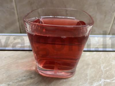 Vyšnių kompotas su obuoliais pagrindine nuotrauka