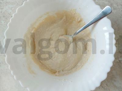 Plikyti kefyro blyneliai be kiaušinių Žingsnis 1