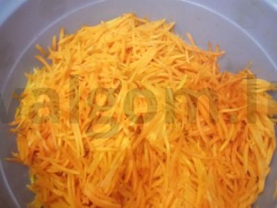 Aromatingos korėjietiškos morkos Žingsnis 1