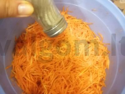 Aromatingos korėjietiškos morkos Žingsnis 5